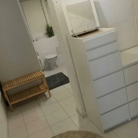 Kunstlerwohnung Surther Strasse 92 * Kolín nad Rýnem
