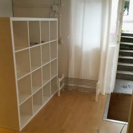 Apartmán Kunstlerwohnung Surther Strasse 92 *